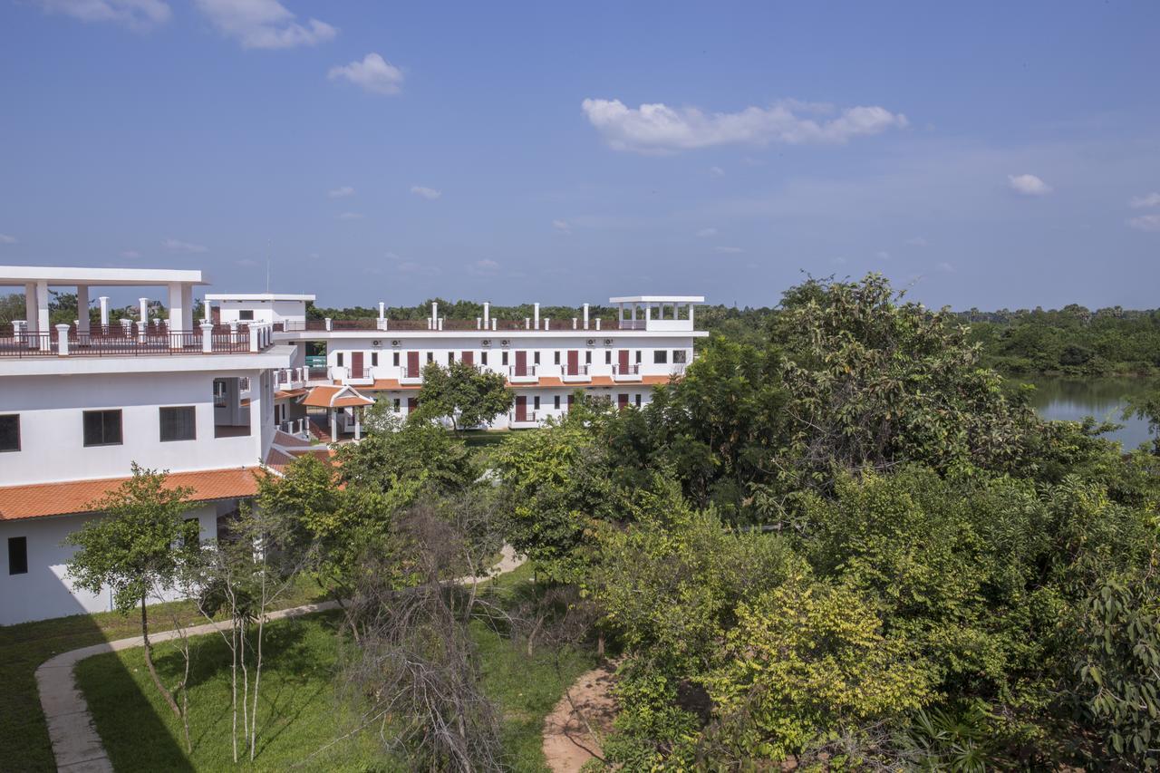 Samrith Hotel Kampong Thom Exterior photo